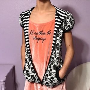 Tripp NYC reversible skulls and stripes short sleeve hoodie
